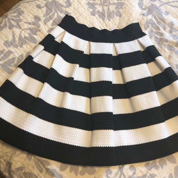 Express skirt - Picture 2 of 3